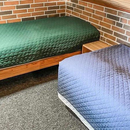 4 Bedroom Lovely In Nyaraló